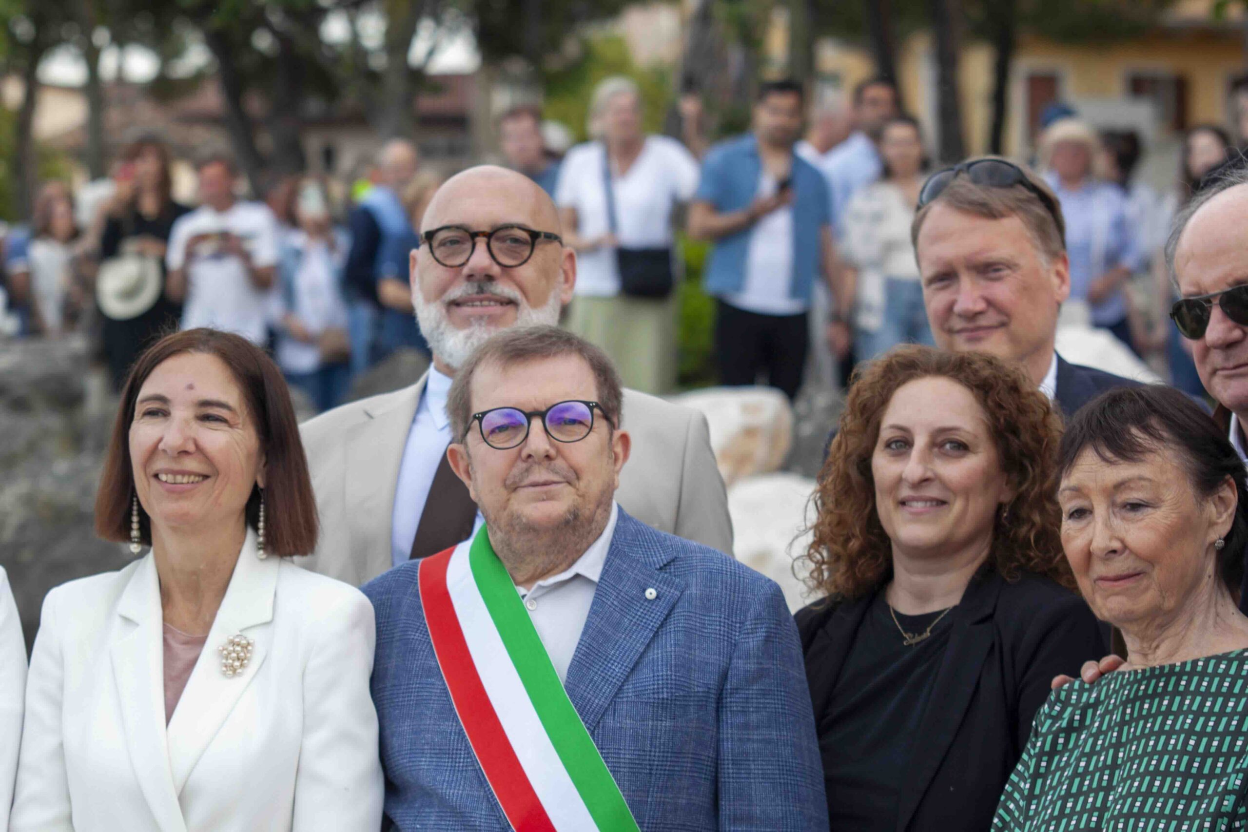 Desenzano, inaugurata la nuova passeggiata a lago: completato il restyling